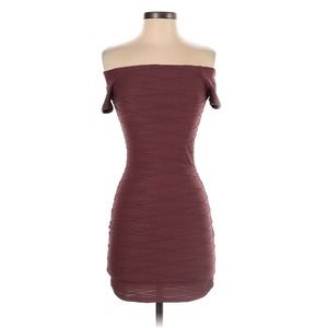 Windsor Burgundy Off Shoulder Ribbed Body Con Dress Size S Small EUC
